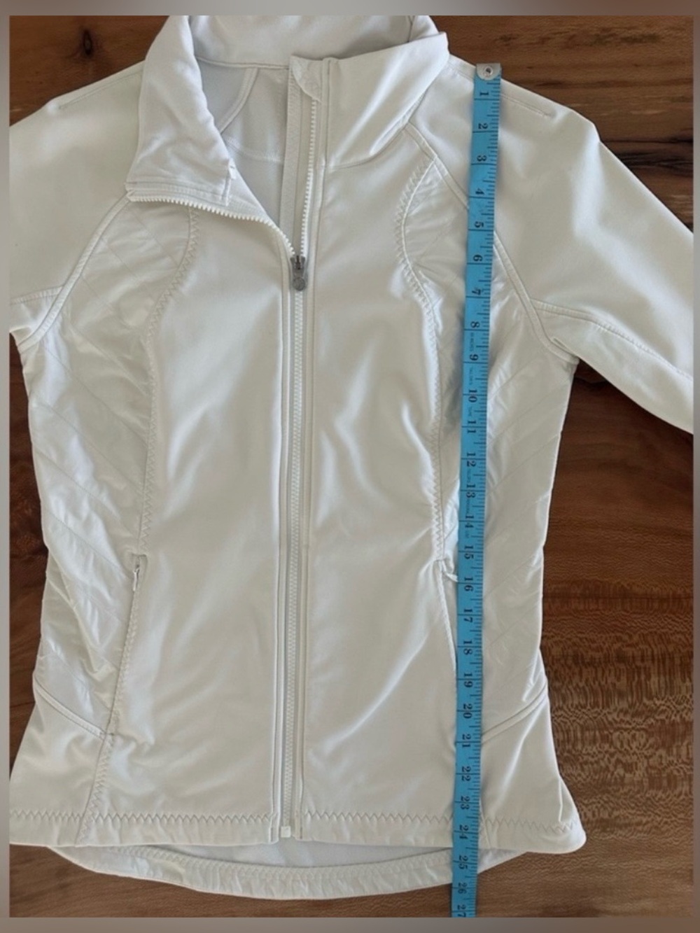 Lululemon Wind Runner Softshell Jacket Ruffle Detailing White | Size: 6 - Picture 6 of 16